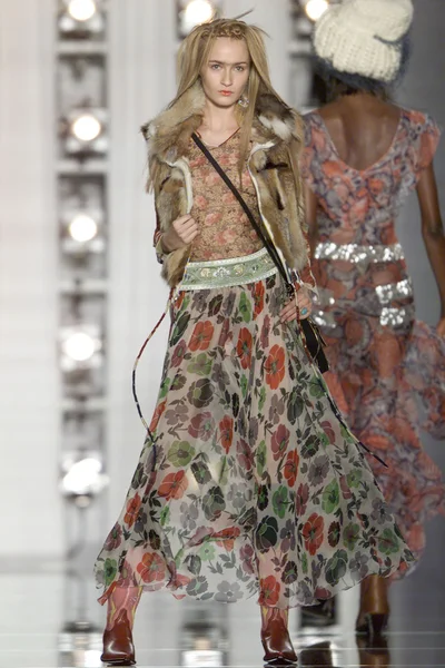 Look 49